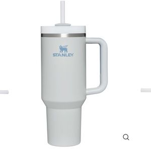 New pre-realse Stanley quencher H20 40oz color Fog never been used